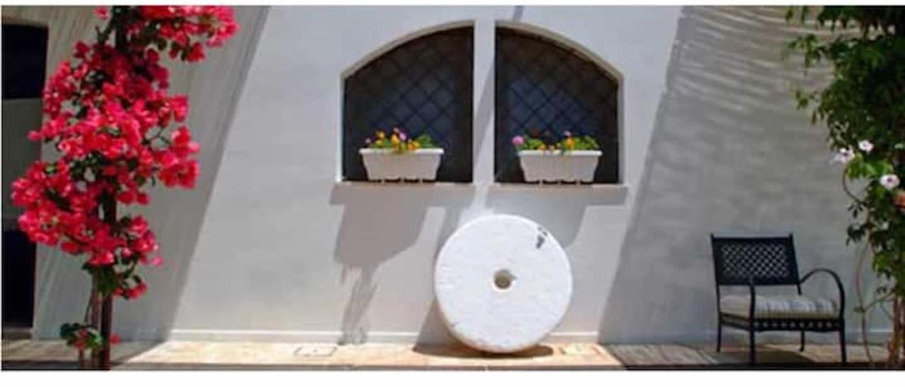 Room In Bb - Stunning Quadruple Room In Ancient Masseria Near The Sea In A Quiet Olive Trees Ostuni Exterior foto